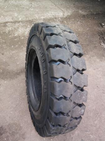 21*8-9 Шина цельнолитая — фото 2